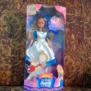 Disney Classics Alice in Wonderland
